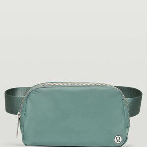 Lululemon Everywhere Belt Bag One Size